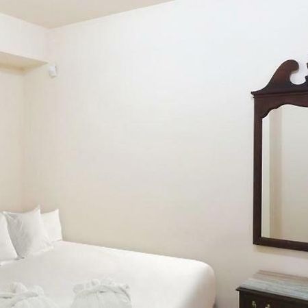 Apartment In The Center Of Yerevan By The Republic Square Buitenkant foto